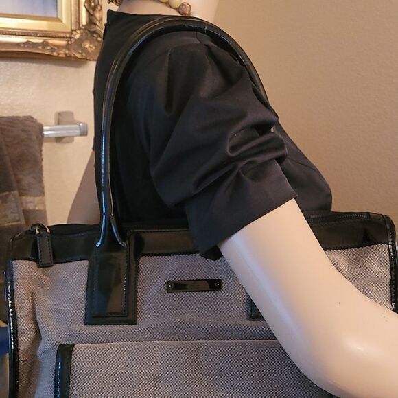 Authentic Gucci Canvas Satchel Bag - Picture 4 of 12